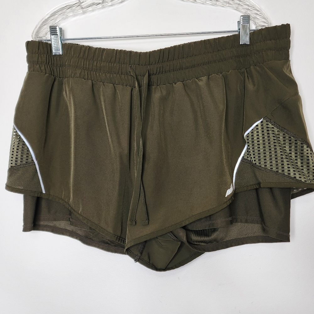 AVIA olive athletic shirts XXL